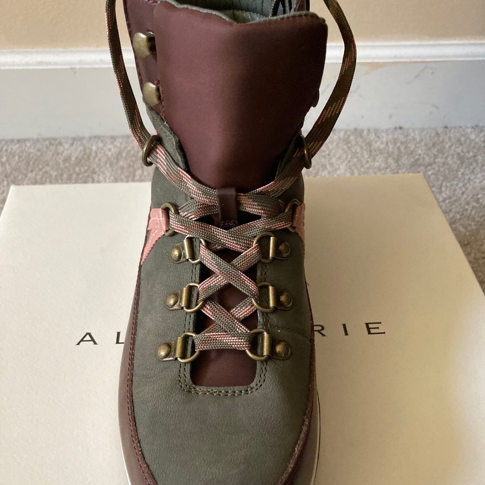 Alex Marie “Thyla” Boots